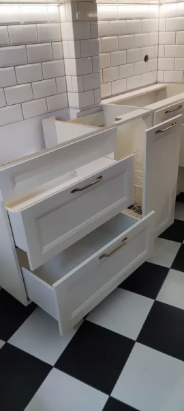 meble-na-zamowienie-108