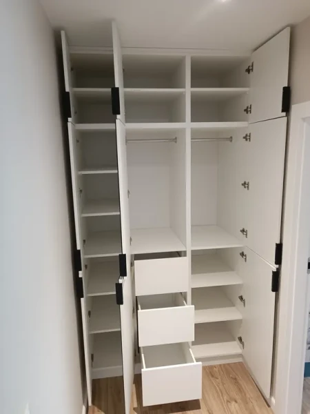 meble-na-zamowienie-170