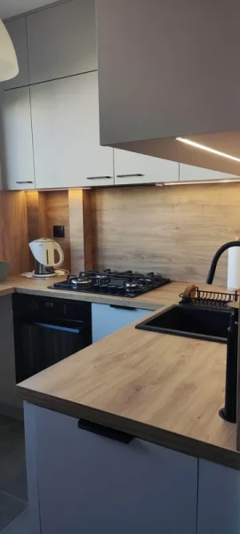 meble-na-zamowienie-180